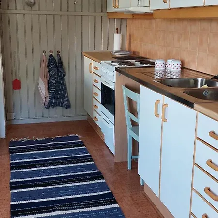 Lillstugan Pa Oestergards-a In Historic Environment On Aeppeloe Island Vila